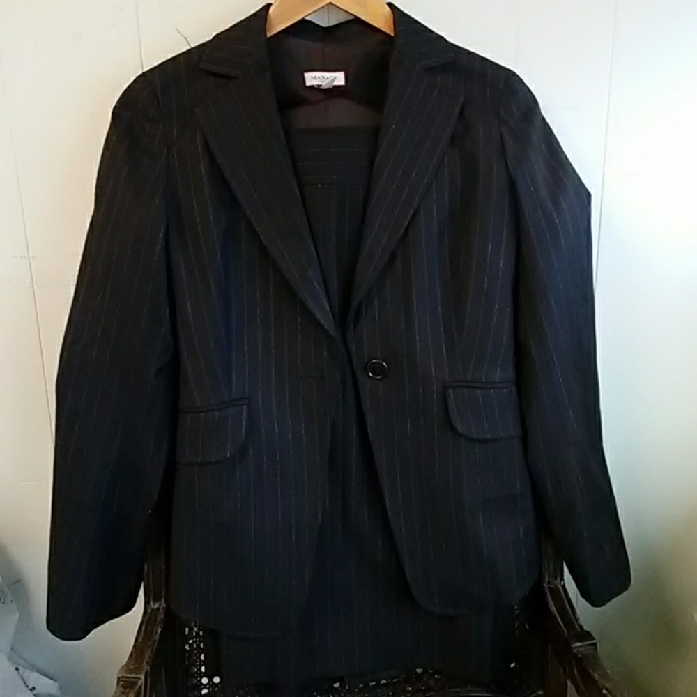 Max & Co. Professional 2 Piece Brown Stripe Skirt Size 4 & Jacket Size 2